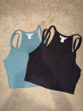 Pack of 2 Athleta Signature Rib Wide Binding Tank in color Blue Mist & Dark Grey